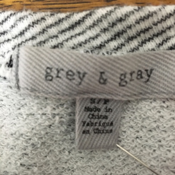 grey & gray White/Black Pinstripe Cotton Knit Top Size Small - Picture 6 of 8